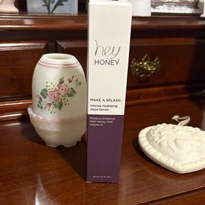 Hey Honey Intense Hydrating Aqua Serum - Purple & White